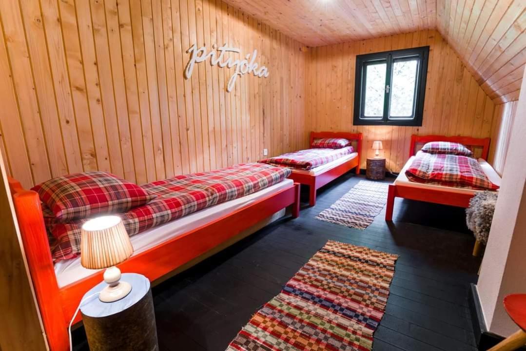 Piricske Pihenohaz Villa Ciceu Exteriör bild